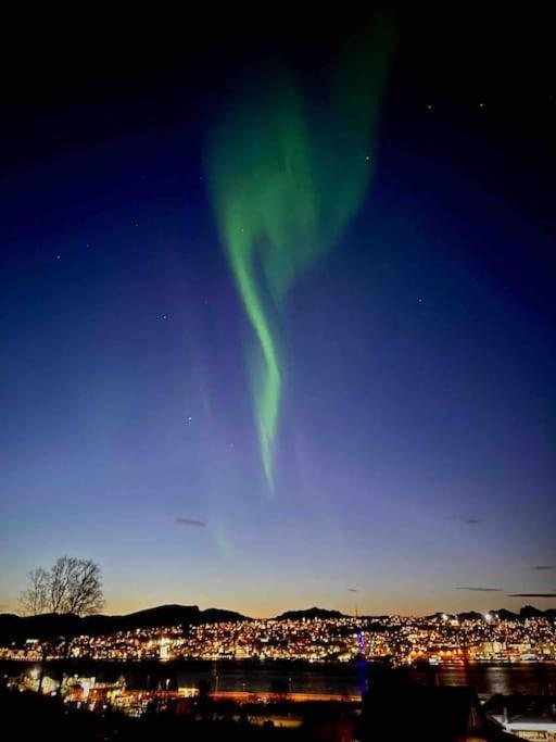 Ferienwohnung Cosy Flat Near Cable Car And The Arctic Cathedral Tromsø Exterior foto